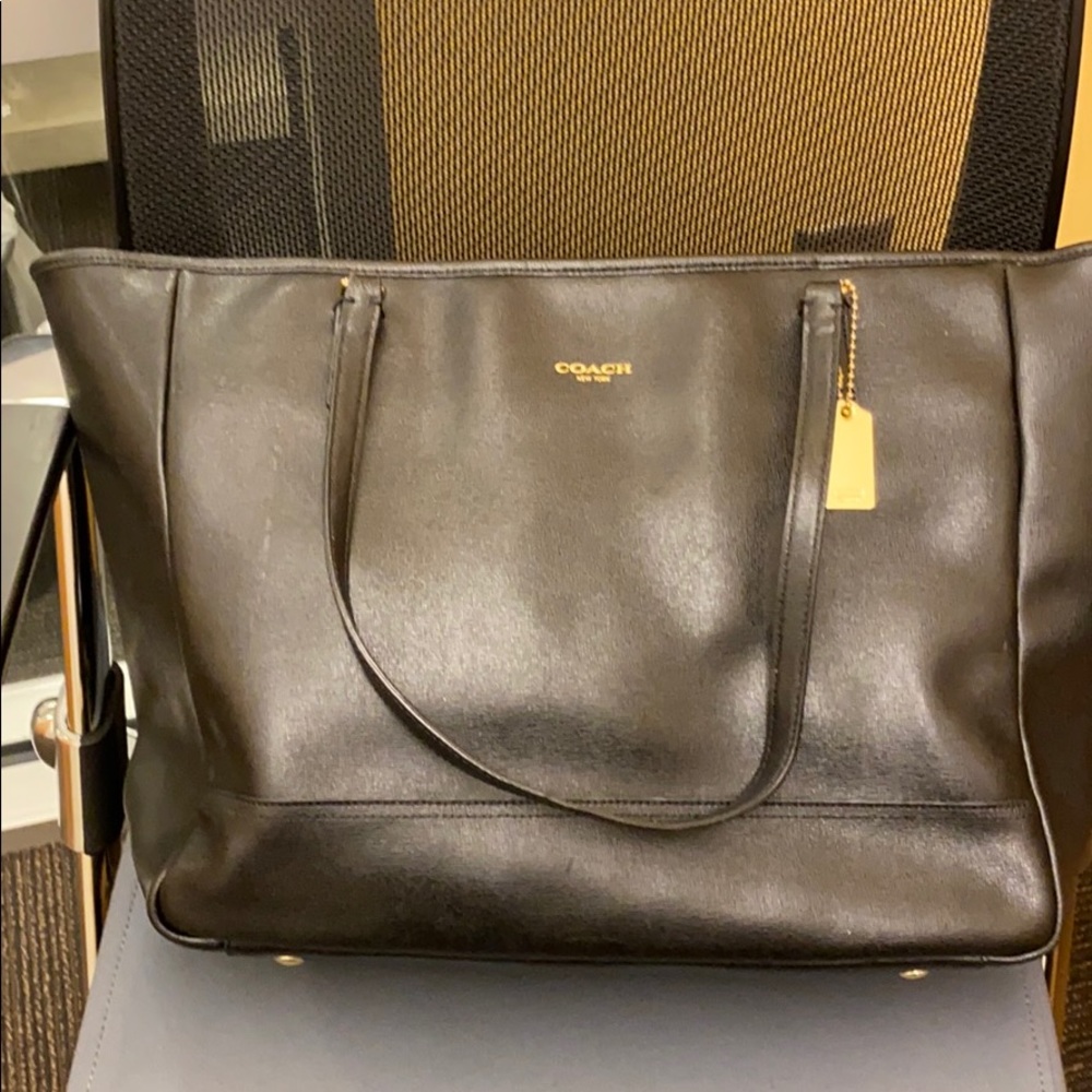 Large coach saffiano leather tote